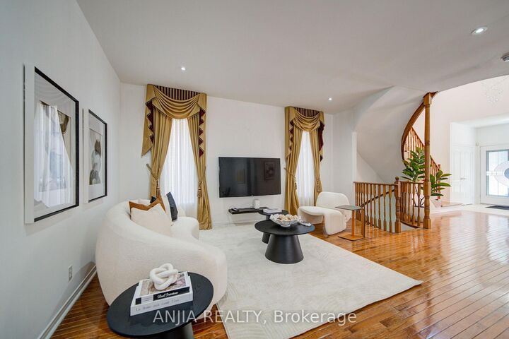 Property Photo:  173 Russell Jarvis Drive  ON L3S 4L3 