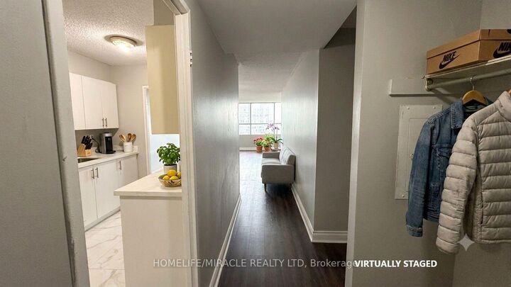 Property Photo: 40 Panorama Court 807 ON M9V 4M1