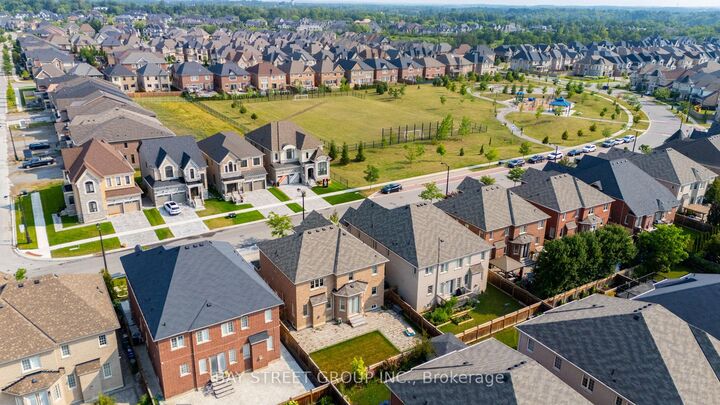 Property Photo: 31 Woodgate Pines Drive ON L4H 4A8