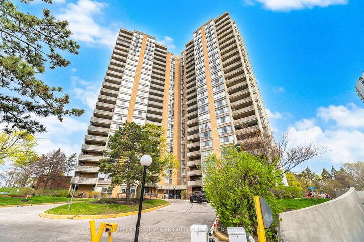 Property Photo: 10 Martha Eaton Way 1802 ON M6M 5B3