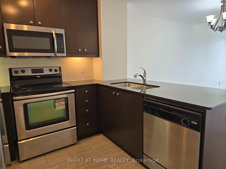 Photo de la propriété: 50 Absolute Avenue 1605 ON L4Z 0A8