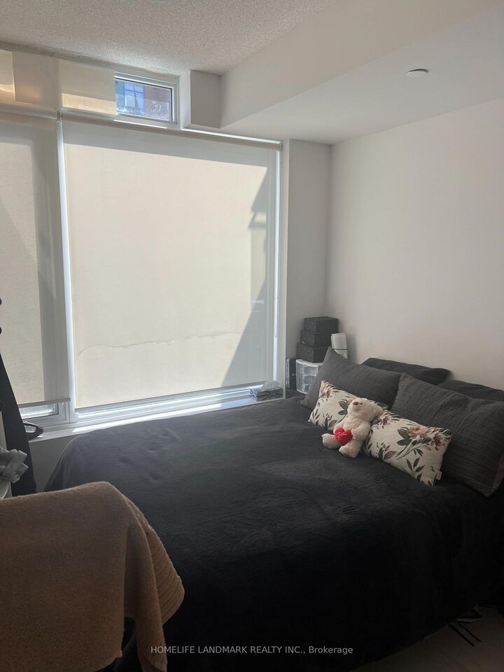 Property Photo:  68 Merton Street 616  ON M4S 1A1 