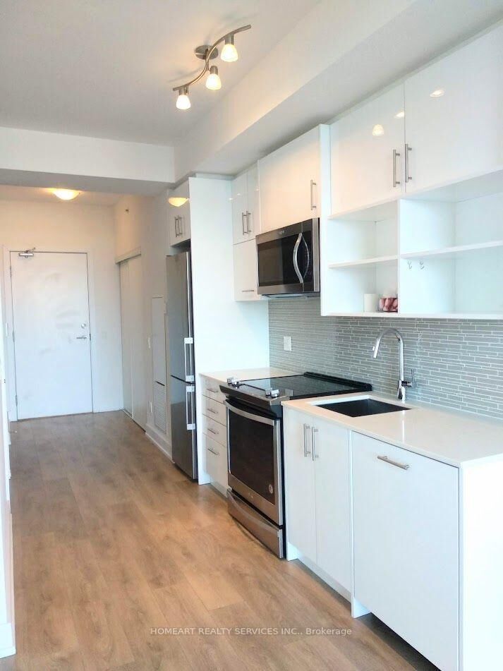 Property Photo:  128 Fairview Mall Drive 310  ON M2J 0E8 