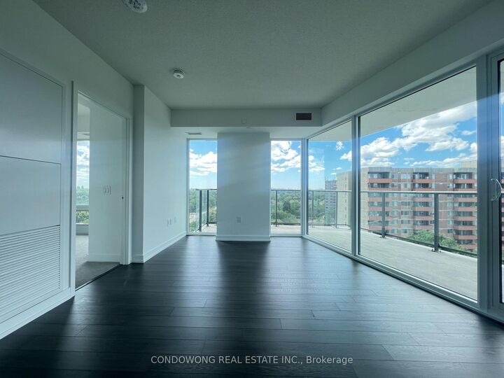 Property Photo:  4010 Eglinton Avenue W 1002  ON M5N 1A2 
