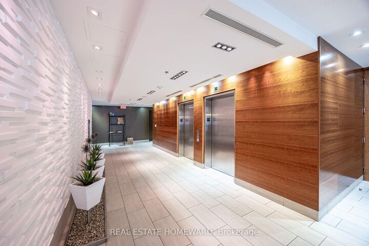 Property Photo:  205 Frederick Street 1001  ON M5A 4V3 