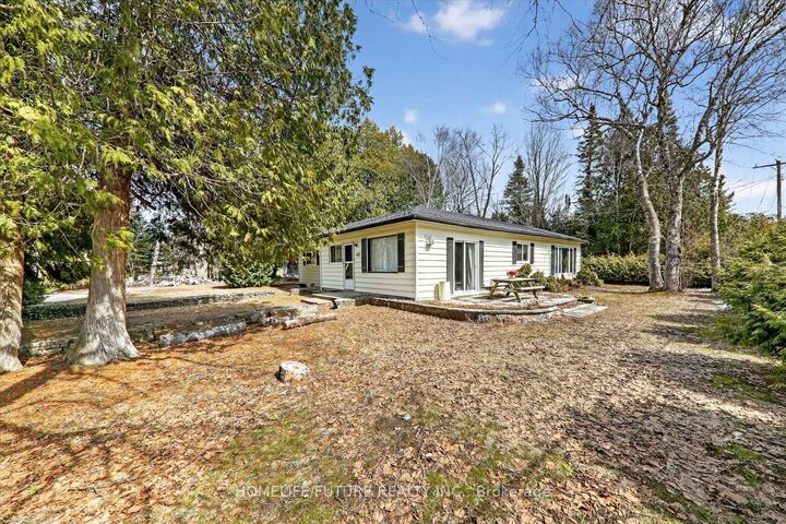 Property Photo: 603 Third Avenue N ON N0H 2G0