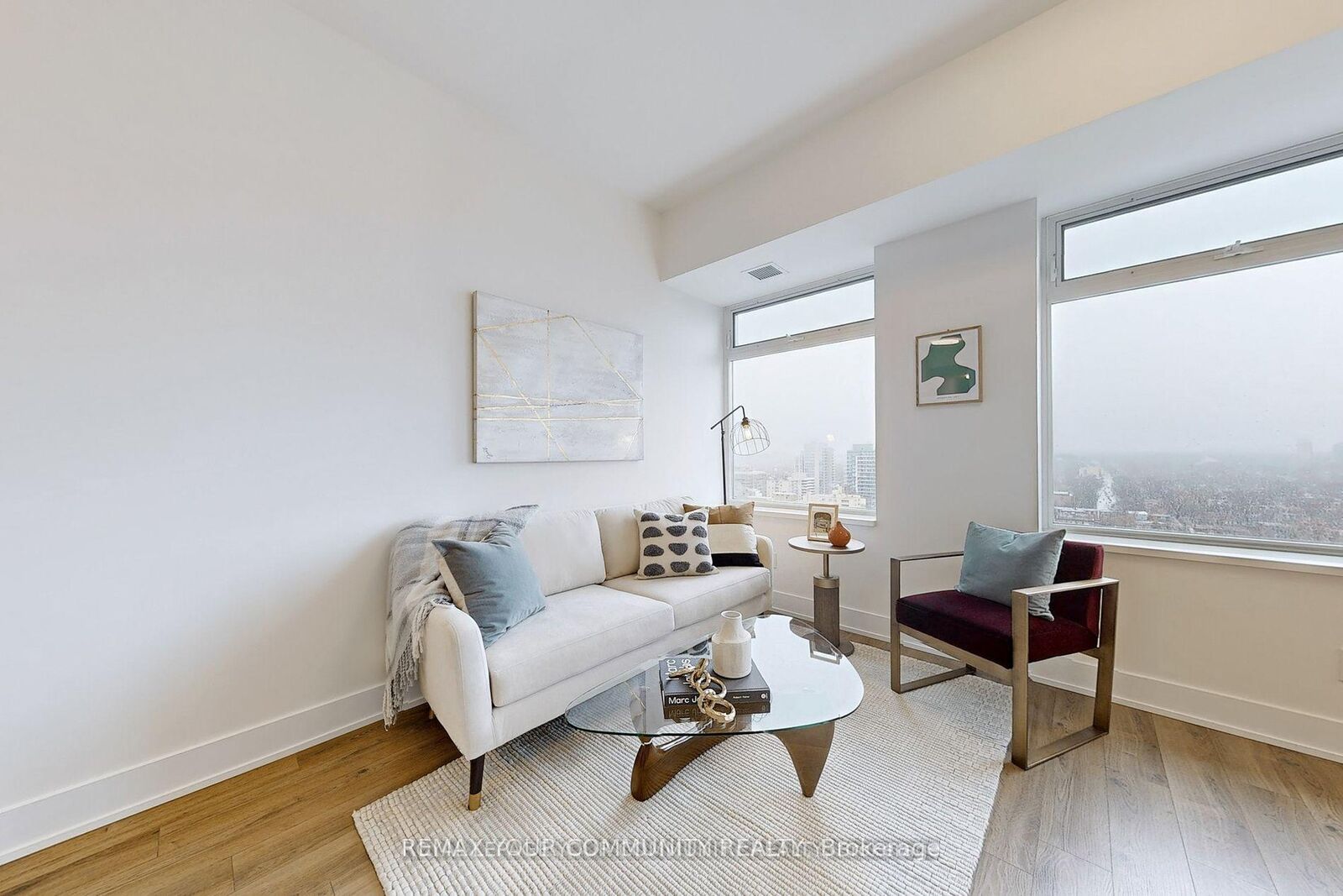 Property Photo: 111 St Clair Avenue W 1828 ON M4V 1N5
