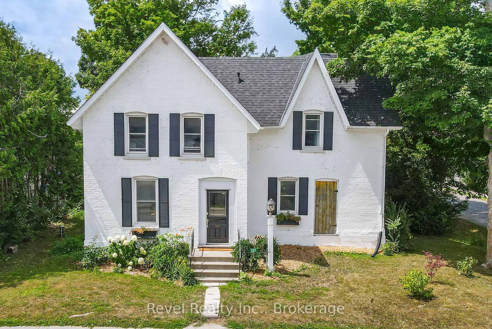 Property Photo: 399 Eldon Road ON K0M 2C0