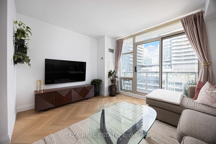 Property Photo: 10 Navy Wharf Court 1705 ON M5V 3V2