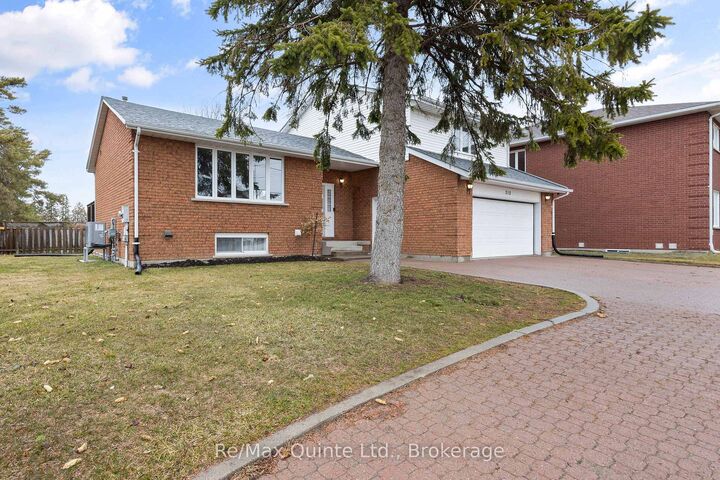 Property Photo:  310 Bridge Street W  ON K8N 4Z2 