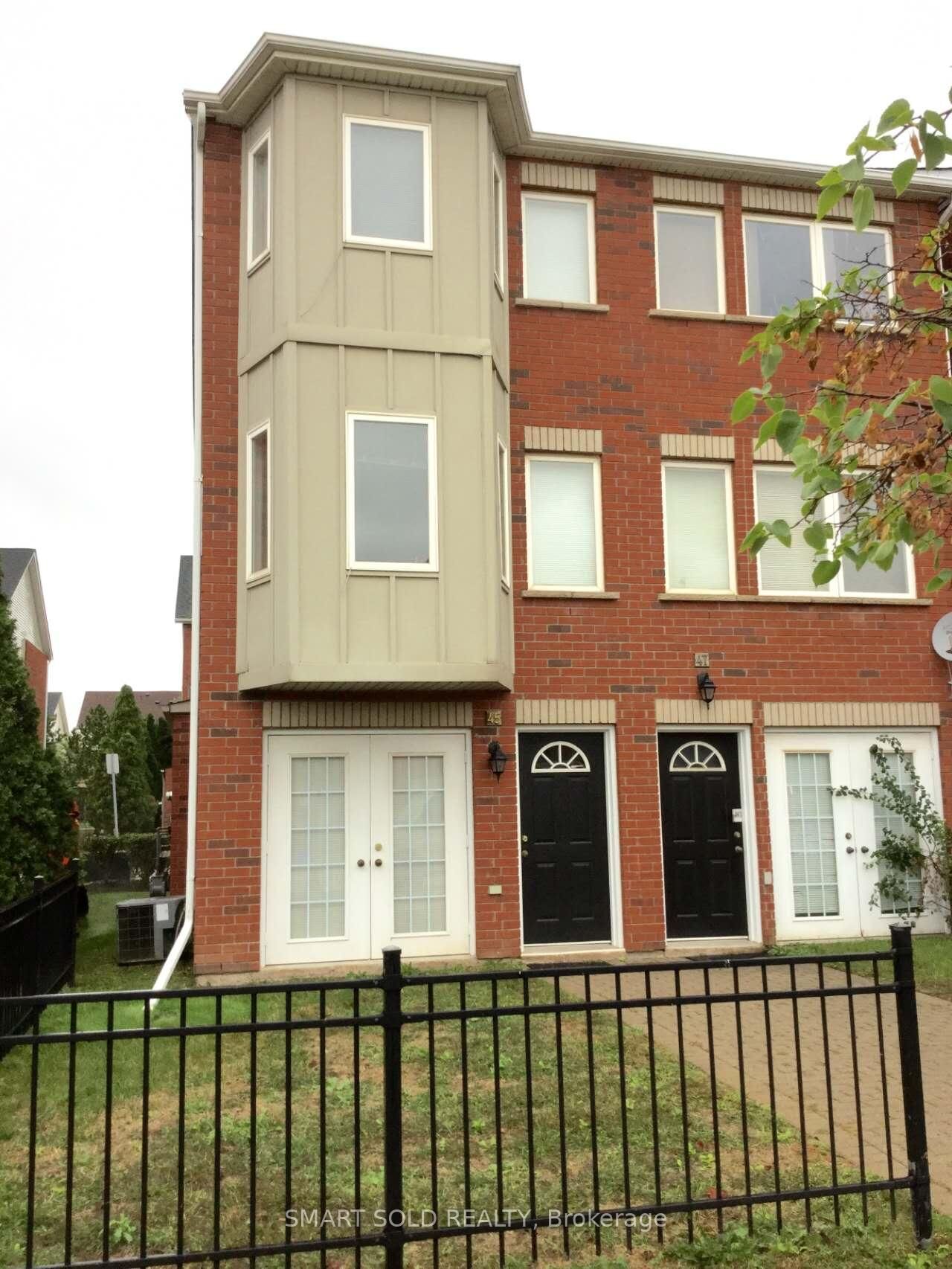Property Photo: 1751 Lampman Avenue 45 ON L7L 6W3