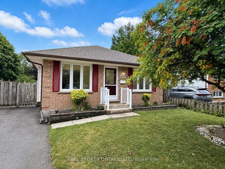 Property Photo:  713 Railton Avenue  ON N5V 4E2 