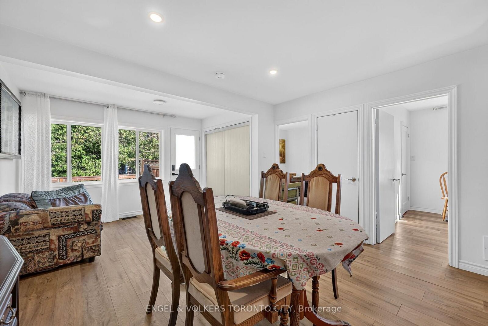 Property Photo: 1108 Trombley Street ON L0L 1W0