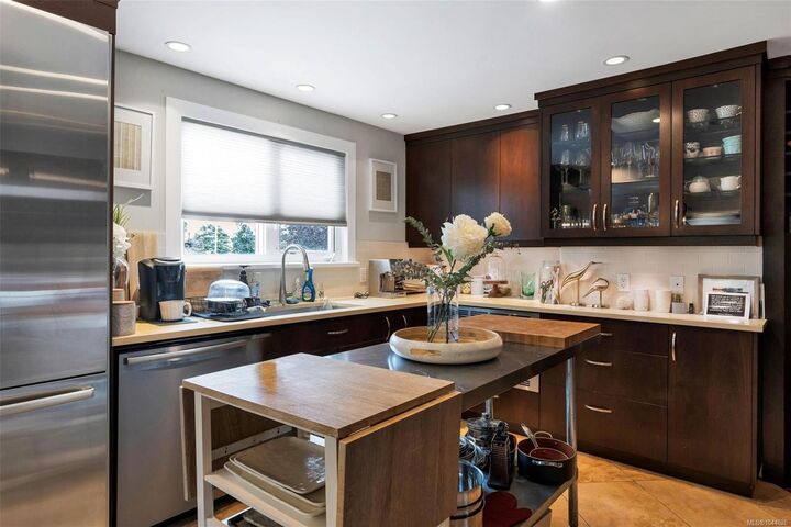 Property Photo: 920 Jasmine Ave BC V8Z 2P2