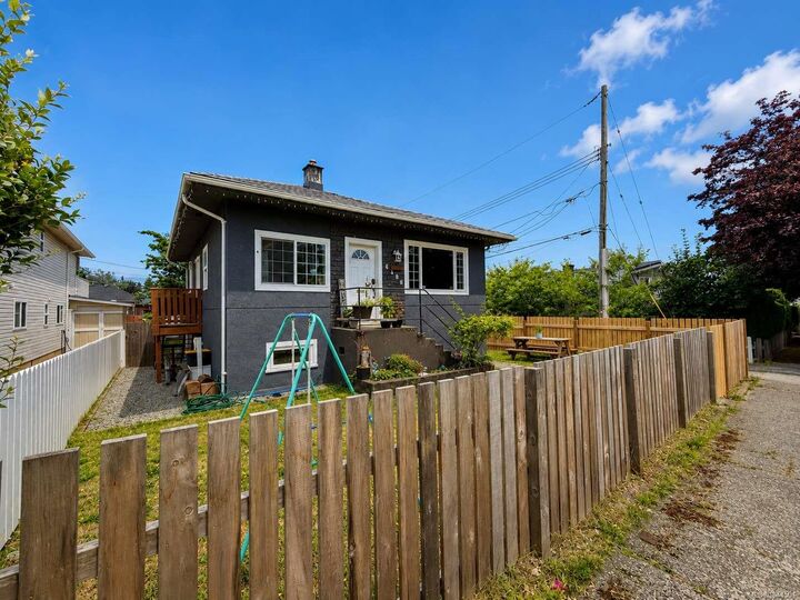 Property Photo:  4338 Bute St  BC V9Y 3N4 