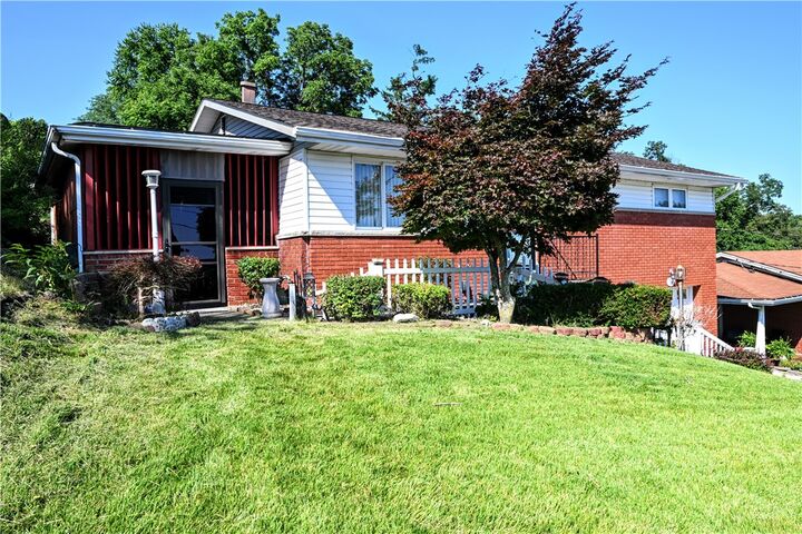 Property Photo:  129 Pennsylvania Blvd.  PA 15062 