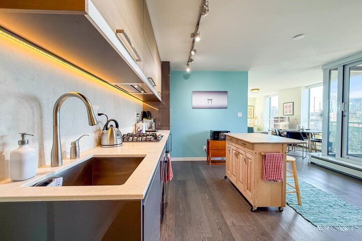 Property Photo:  189 Keefer Street 505  BC V6B 6L4 