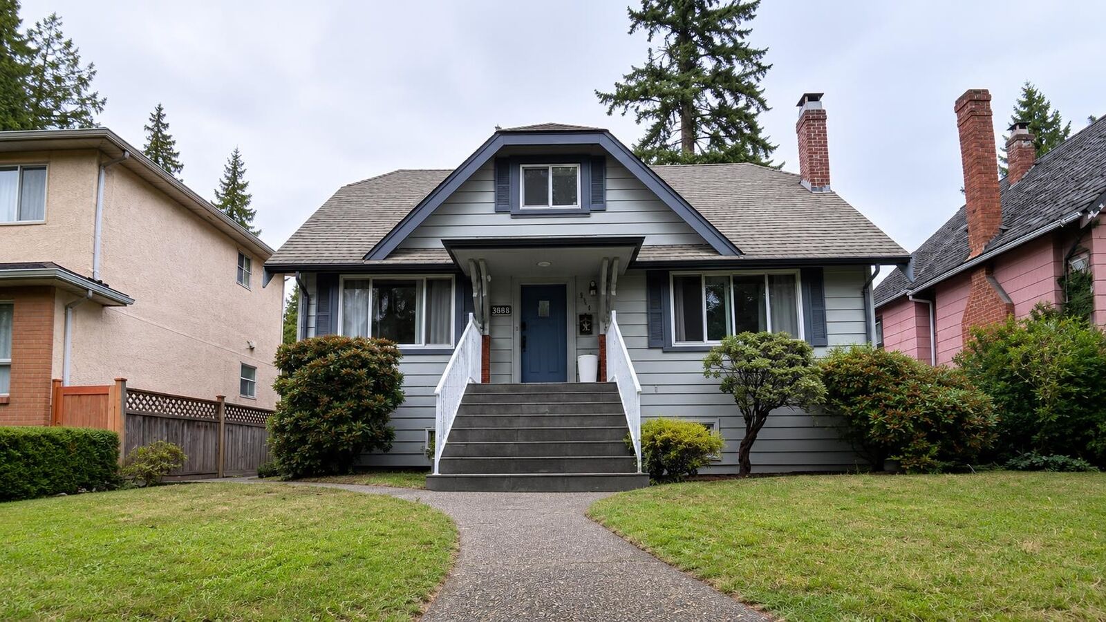 Property Photo: 3885 W 35th Avenue BC V6N 2N8