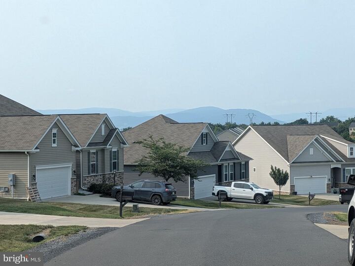 Property Photo:  79 Putter Court  VA 22630 