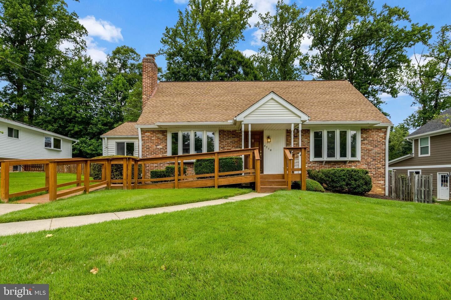 Property Photo:  8710 Piccadilly Place  VA 22151 