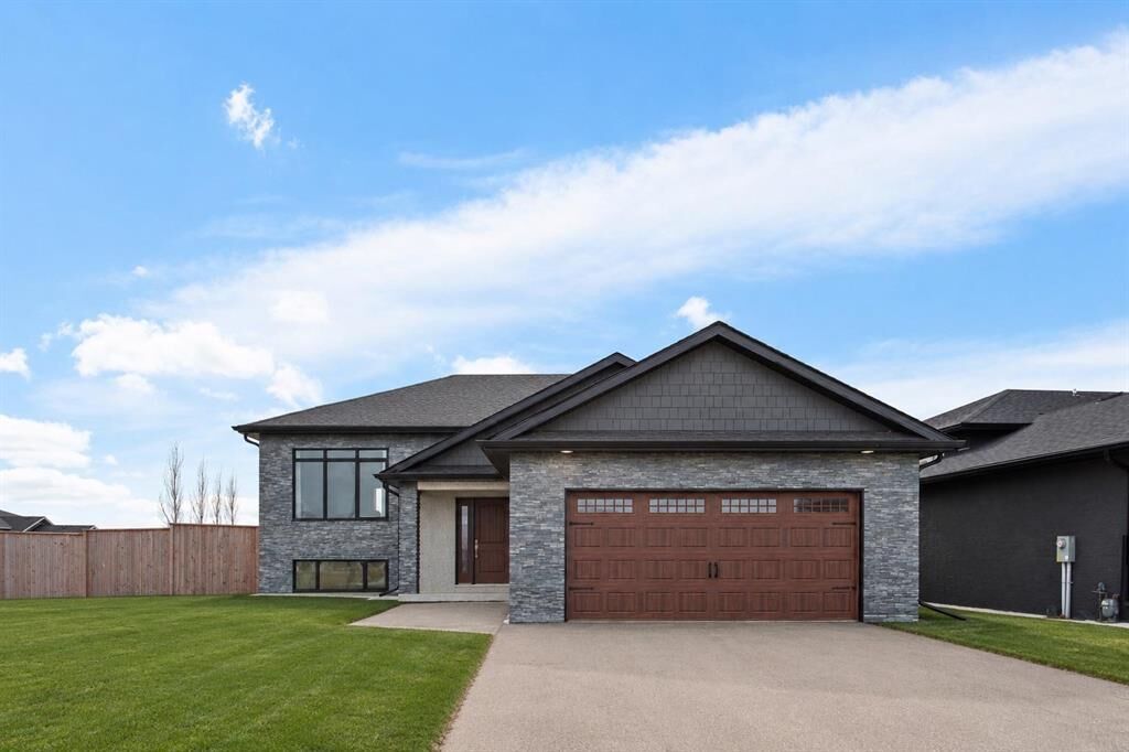 Property Photo: 5 Mulberry Bay MB R5G 1H1