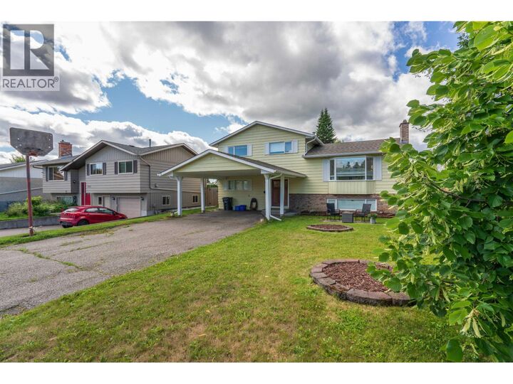 Property Photo: 389 Neff Crescent BC V2M 6M8