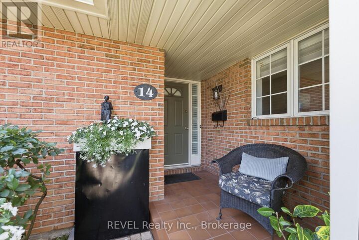 Property Photo:  275 Pelham Road 14  ON L2S 3B9 