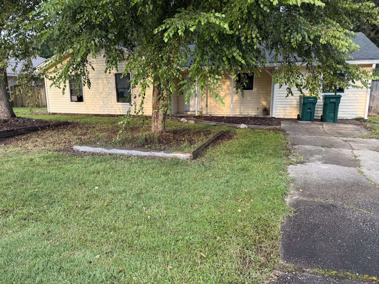 Property Photo:  1409 Mixon Drive  FL 32547 