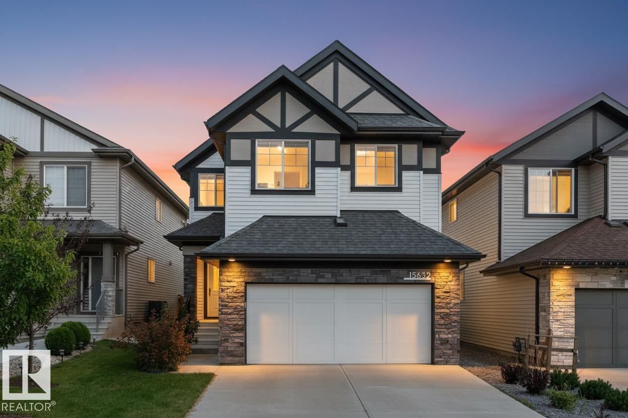 Property Photo:  15632 16 Avenue SW  AB T6W 4S2 