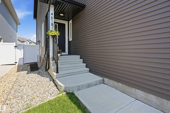 Property Photo: 4618 170A Avenue NW AB T5Y 4C9