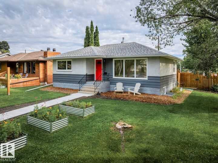 Property Photo:  8202 93A Avenue NW  AB T6C 1V6 