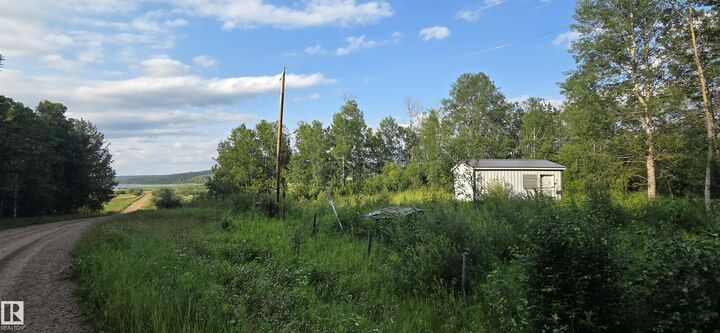 Property Photo:  SW-36-61-19-4 (S Of Long Lake)  AB T0A 3J0 