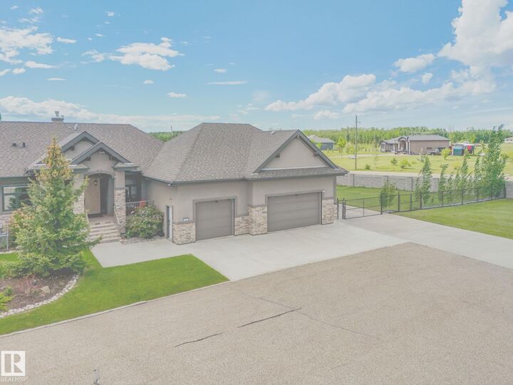 Property Photo: 1A 53521 Rge Rd 272 AB T7X 3M5