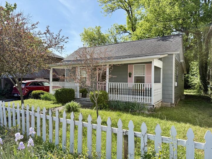 Property Photo:  917 Market Street Street  TN 37321 