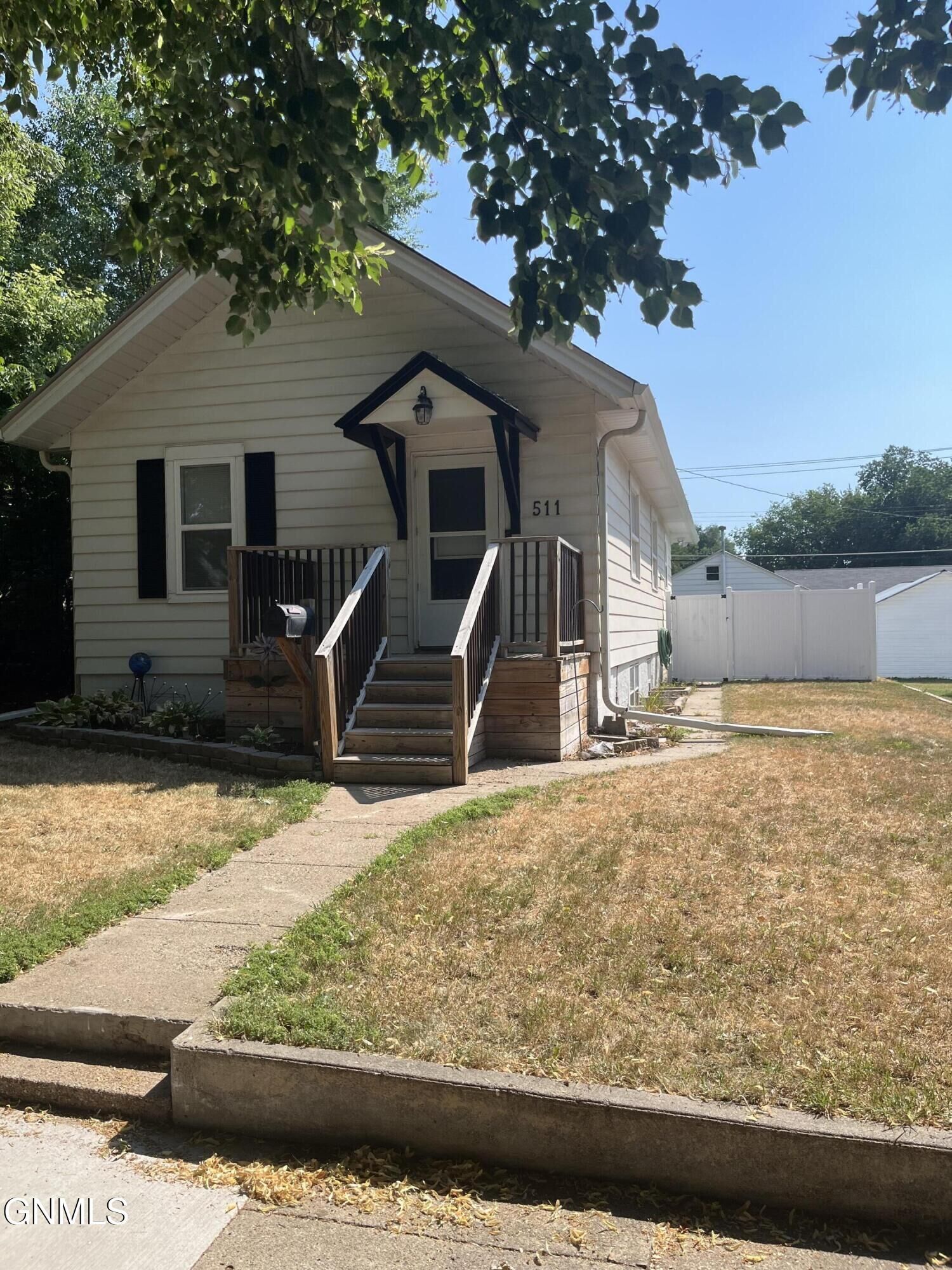 Property Photo:  511 14th Street N  ND 58501 