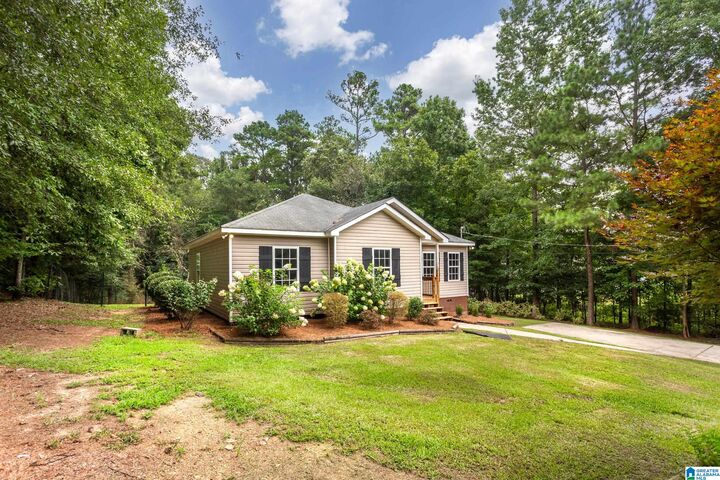 Property Photo:  2633 Evergreen Road  AL 35146 