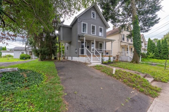 Property Photo:  806 E 2nd St  NJ 07062 