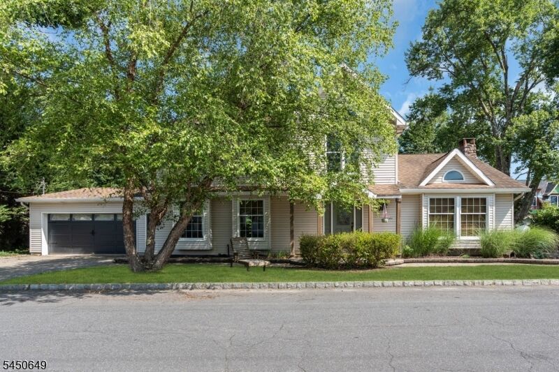 Property Photo: 4 Davenport Rd NJ 07435