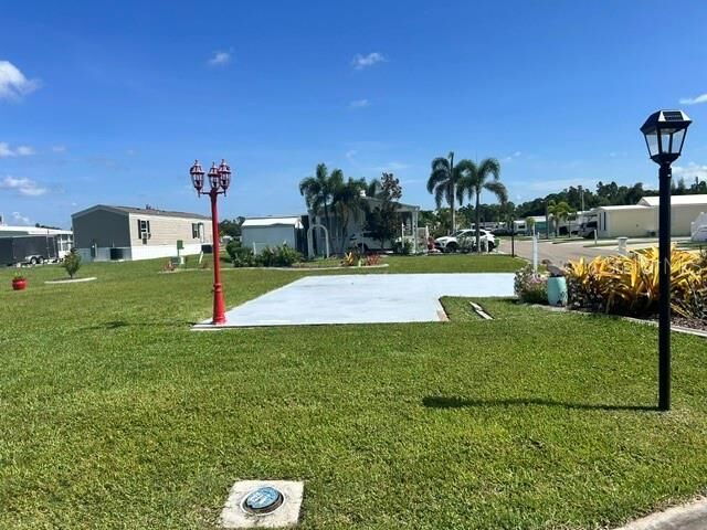 Property Photo:  267 Dolphin Pkwy  FL 33950 