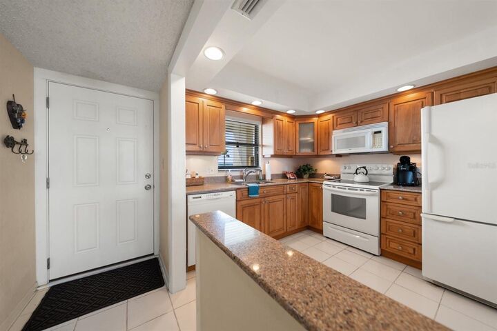 Property Photo: 1230 Gulf Boulevard 403 FL 33767