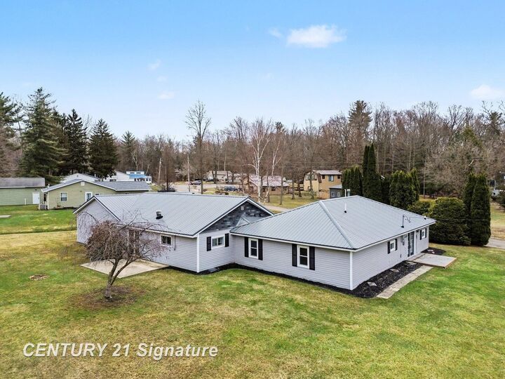 Property Photo: 474 W Taylor Drive MI 48657
