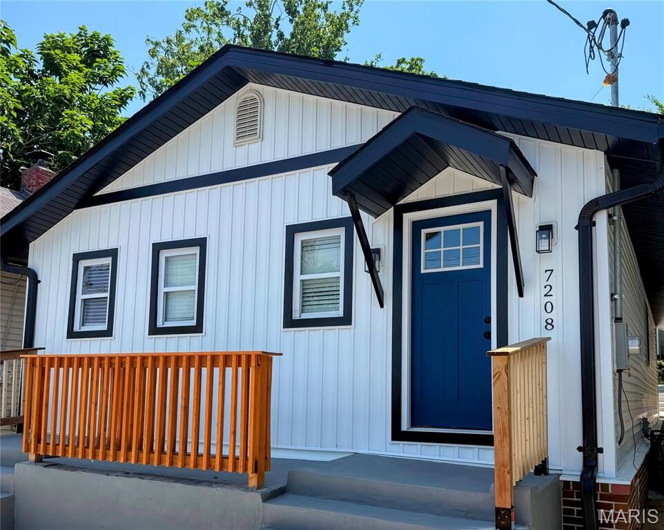 Property Photo:  7208 Page Avenue  MO 63133 