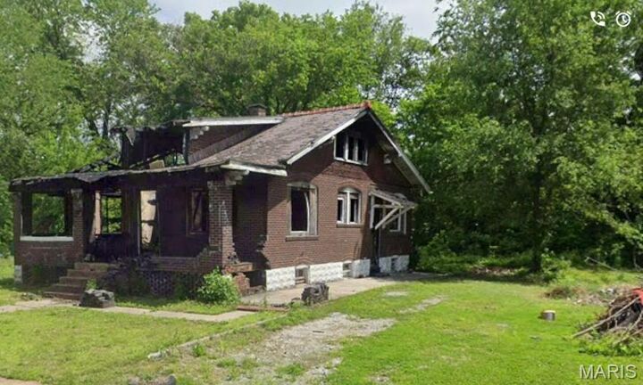 Property Photo:  1614 N 46th Street  IL 62204 