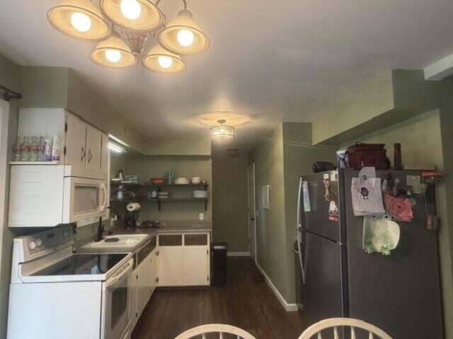 Property Photo: 604 Cherokee Drive MI 49412