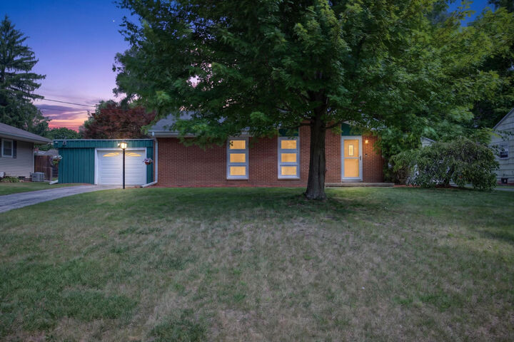 Property Photo:  5486 Sherwood Drive  MI 49201 