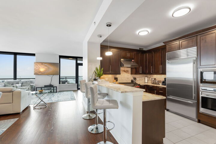 Property Photo: 600 N Lake Shore Drive 1411 IL 60611