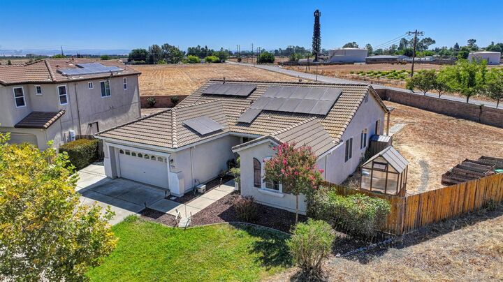 Property Photo:  1400 Ladyfern Street  CA 95961 