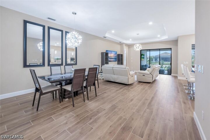 Property Photo: 8448 Rosa Court FL 34114