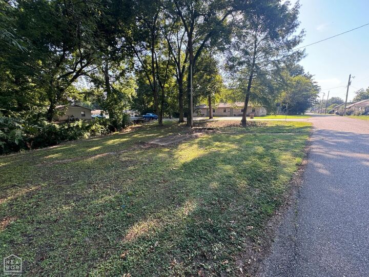 Property Photo: 327 Canal Ave E AR 72396