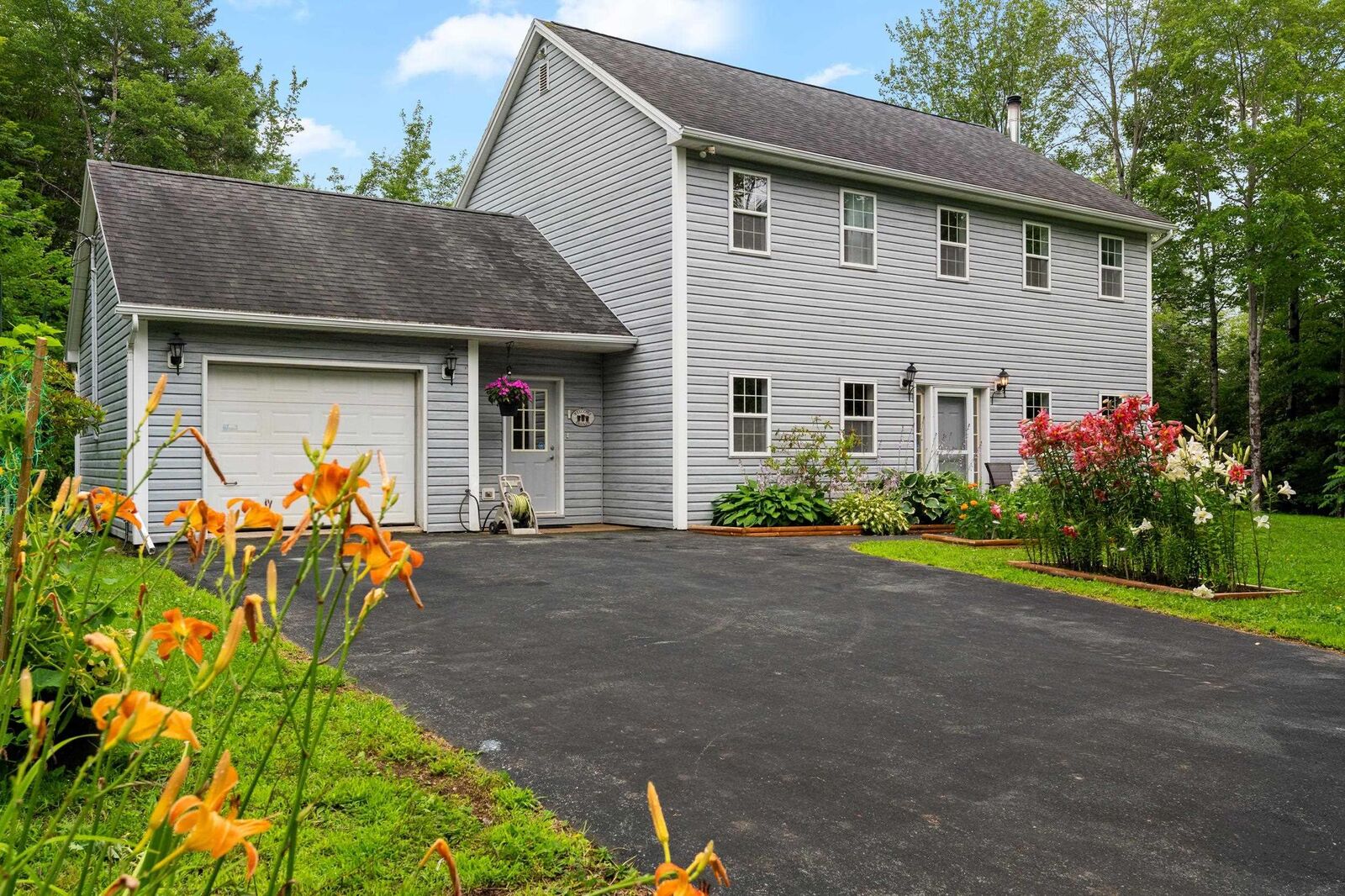 Property Photo: 48 Wilcot Lane NS B2X 2S9